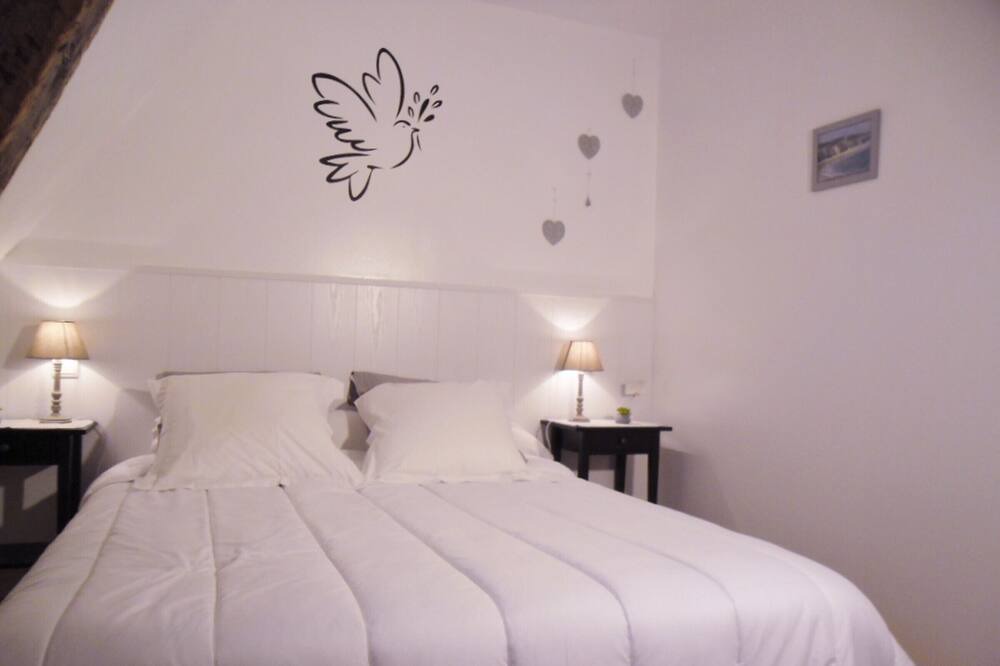 Photo of Bedroom in Petit-Caux
