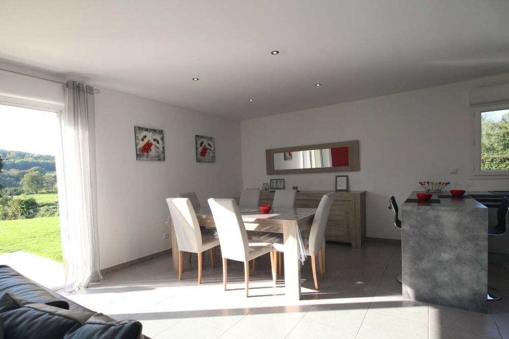 Photo of Livingroom in Muchedent