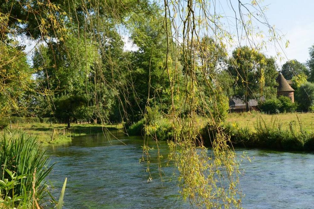 Photo of Outdoor in Muchedent