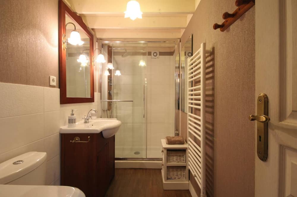 Photo of Bathroom in Upper Normandy
