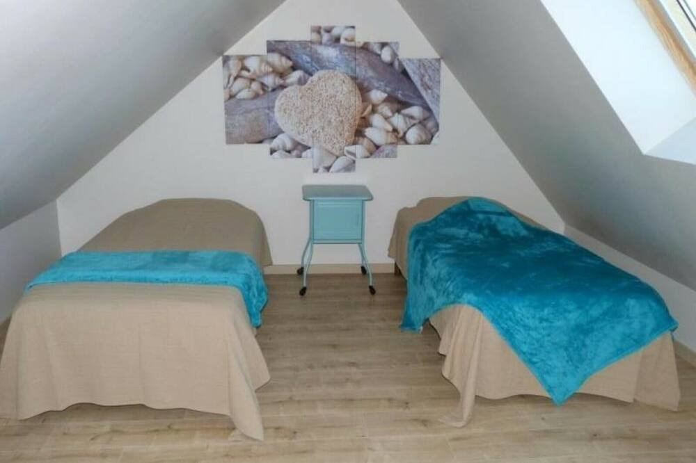 Photo of Bedroom in Bordeaux-Saint-Clair