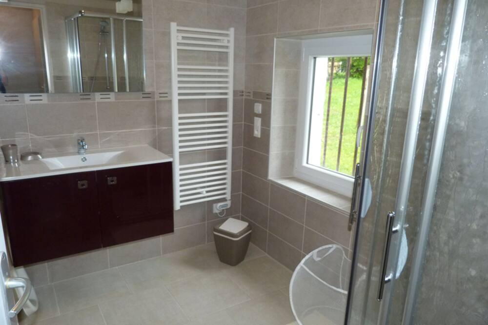 Photo of Bathroom in Bordeaux-Saint-Clair