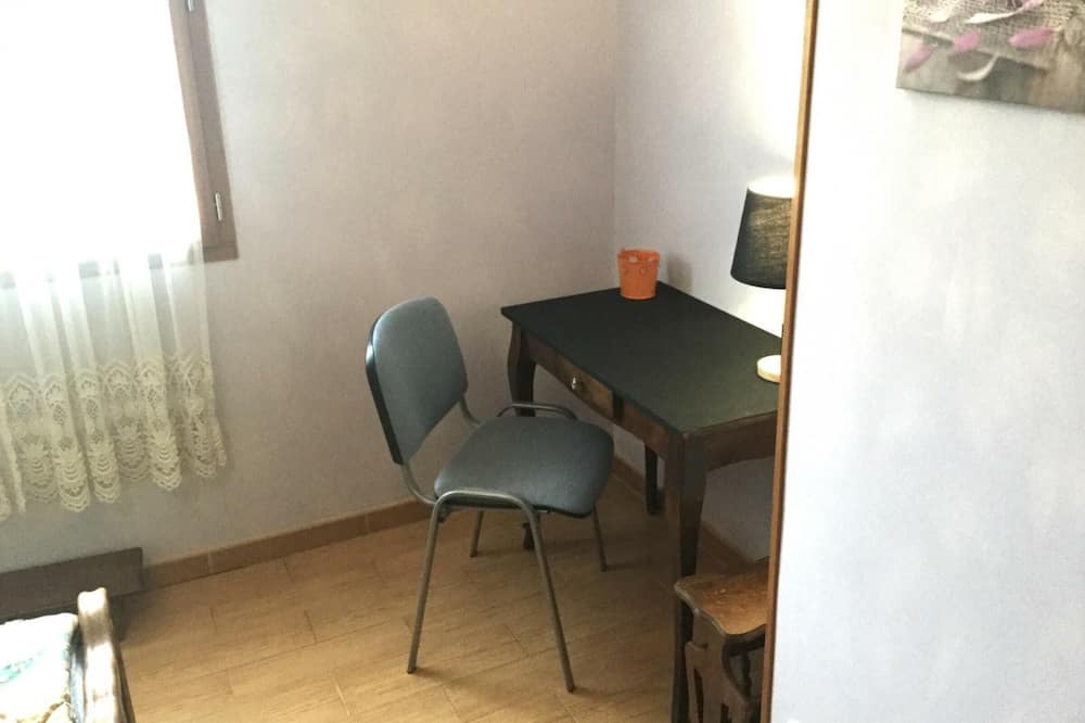 Photo of Bedroom in Mortemer