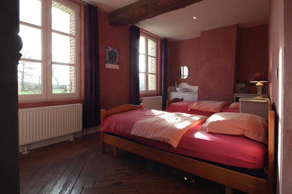 Photo of Bedroom in Benesville