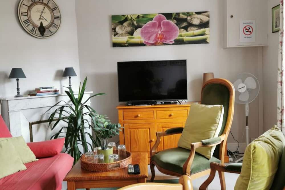 Photo of Livingroom in Rolleville