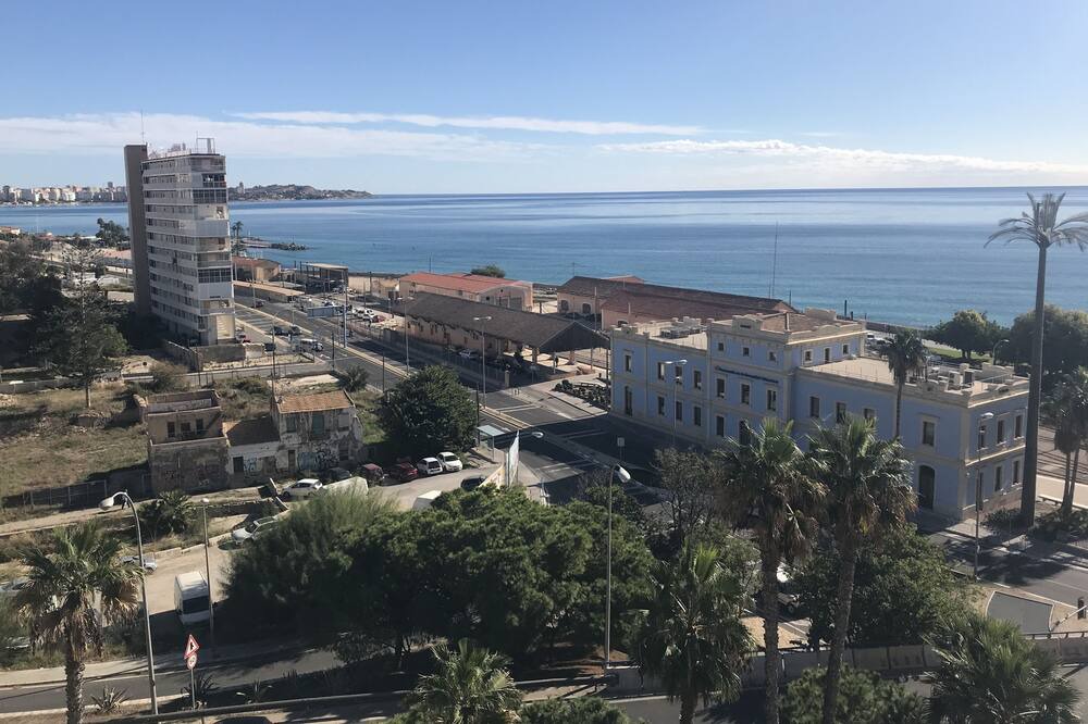 Photo of Others in Raval Roig