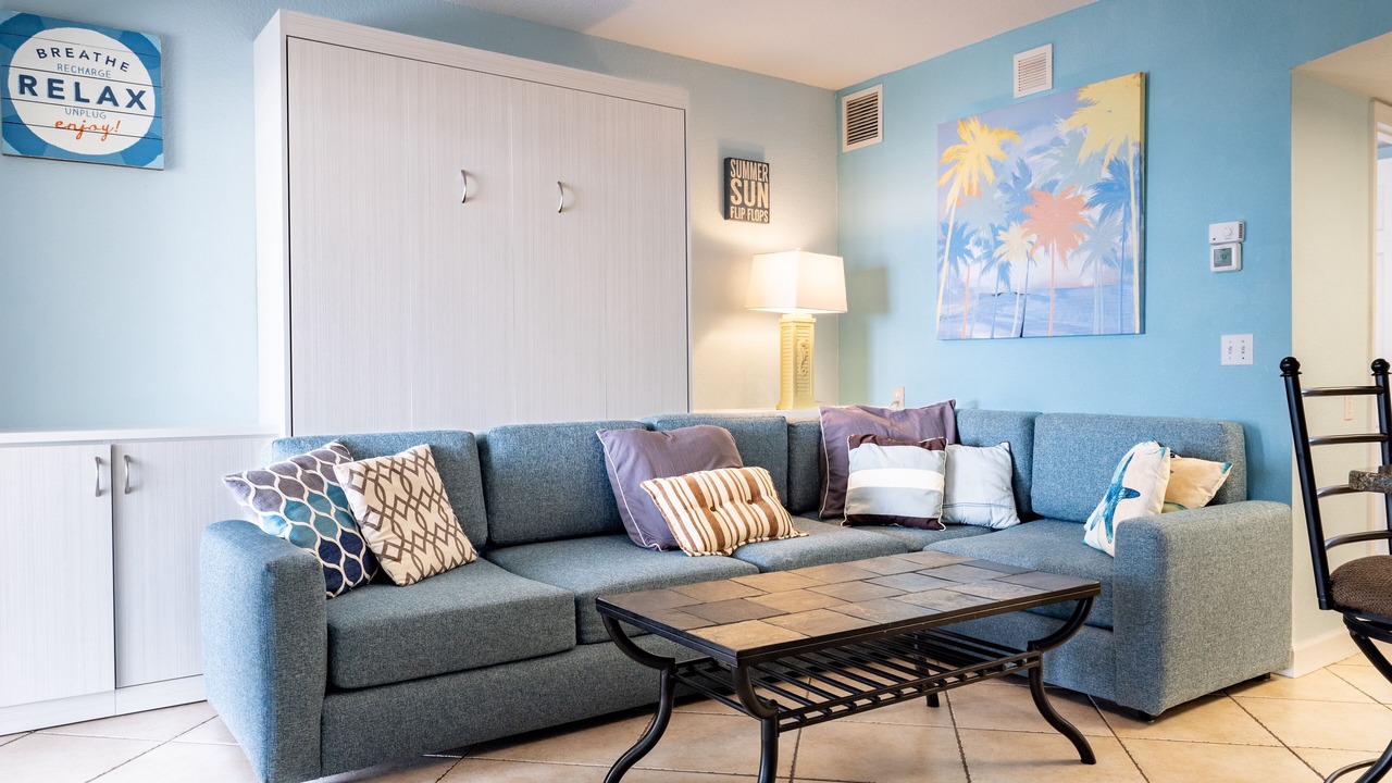 Photo of Livingroom in Bradenton Beach