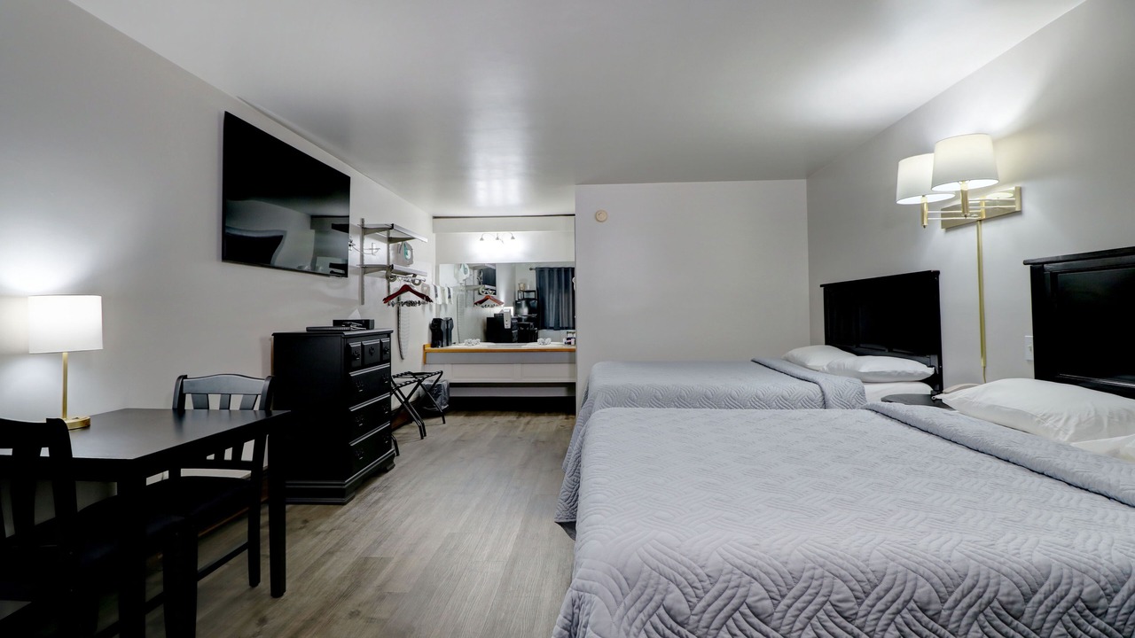 Photo of Bedroom in Canaan