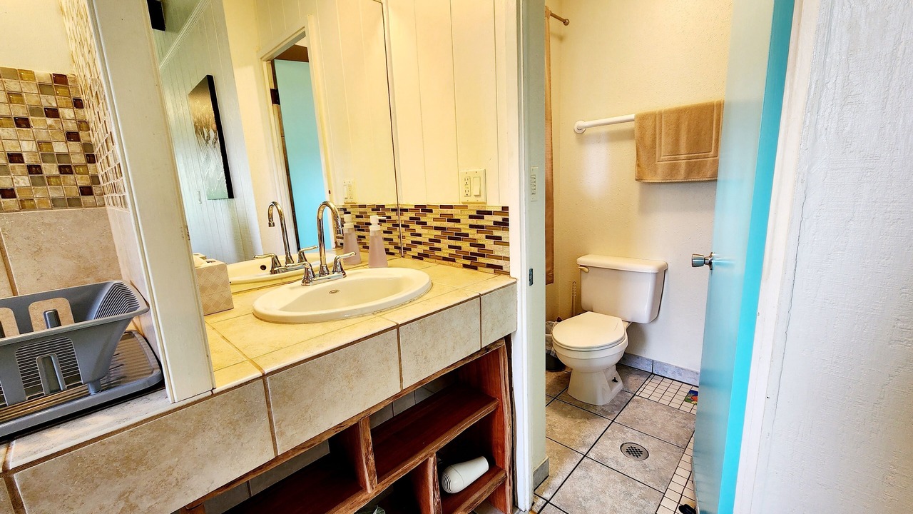Photo of Bathroom in Keaukaha