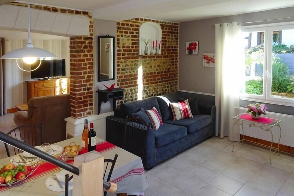Photo of Livingroom in Les Grandes-Ventes