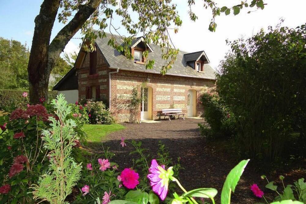 Photo of Outdoor in Les Grandes-Ventes