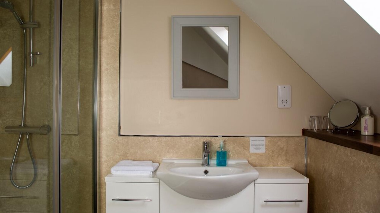 Photo of Bathroom in Haltwhistle