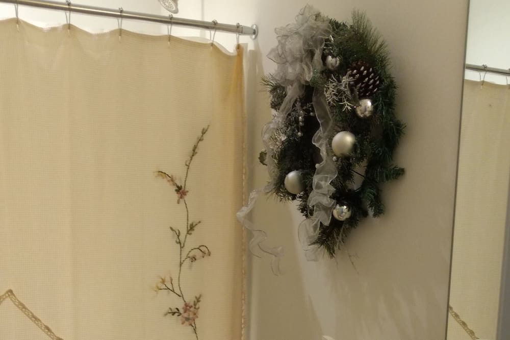 Photo of Bathroom in Middletown