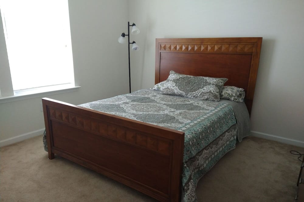 Photo of Bedroom in Middletown