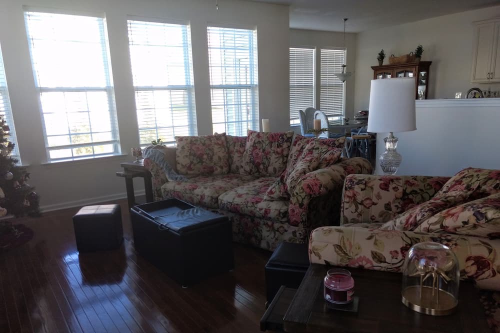 Photo of Livingroom in Middletown