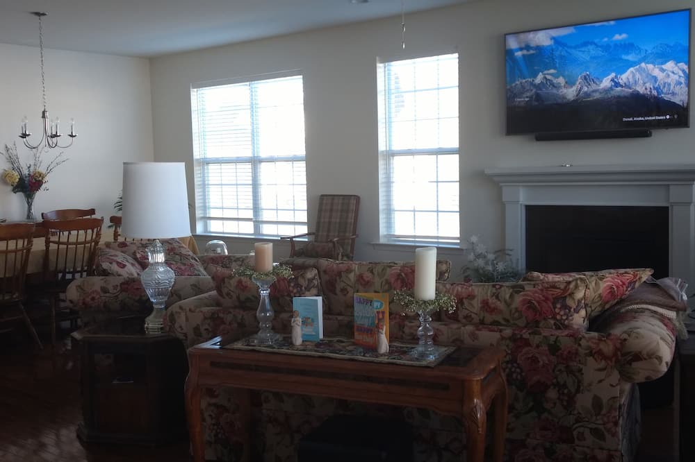Photo of Livingroom in Middletown
