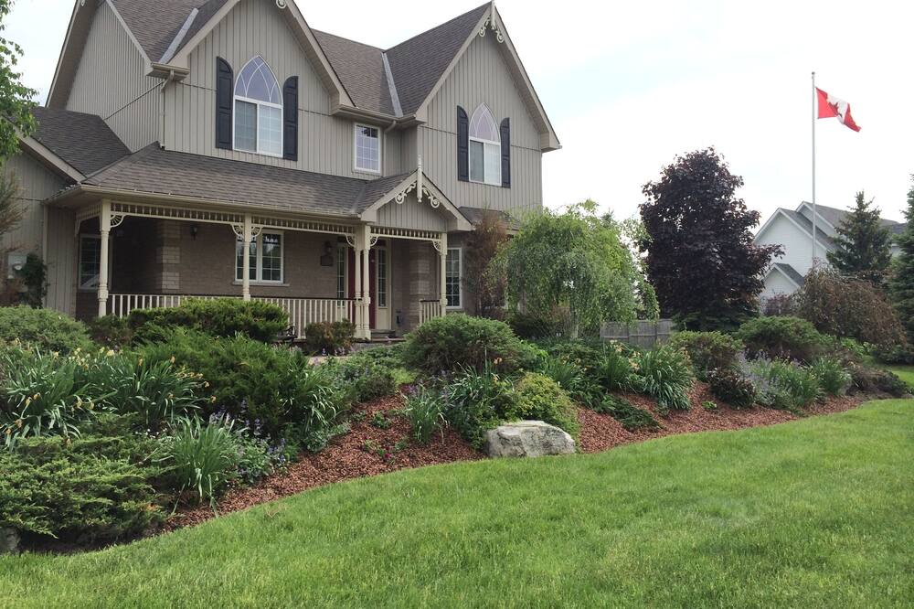 Photo of Outdoor in Thornton
