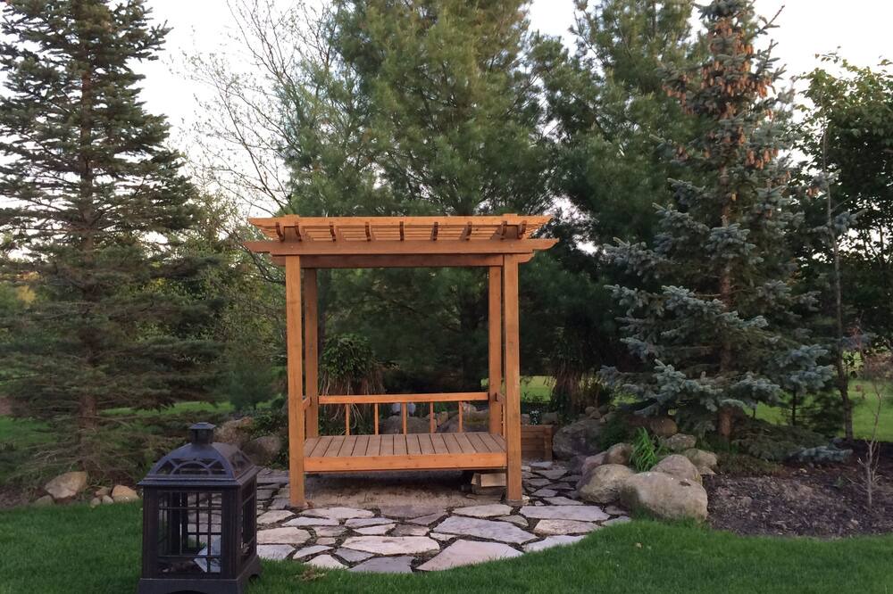 Photo of Outdoor in Thornton