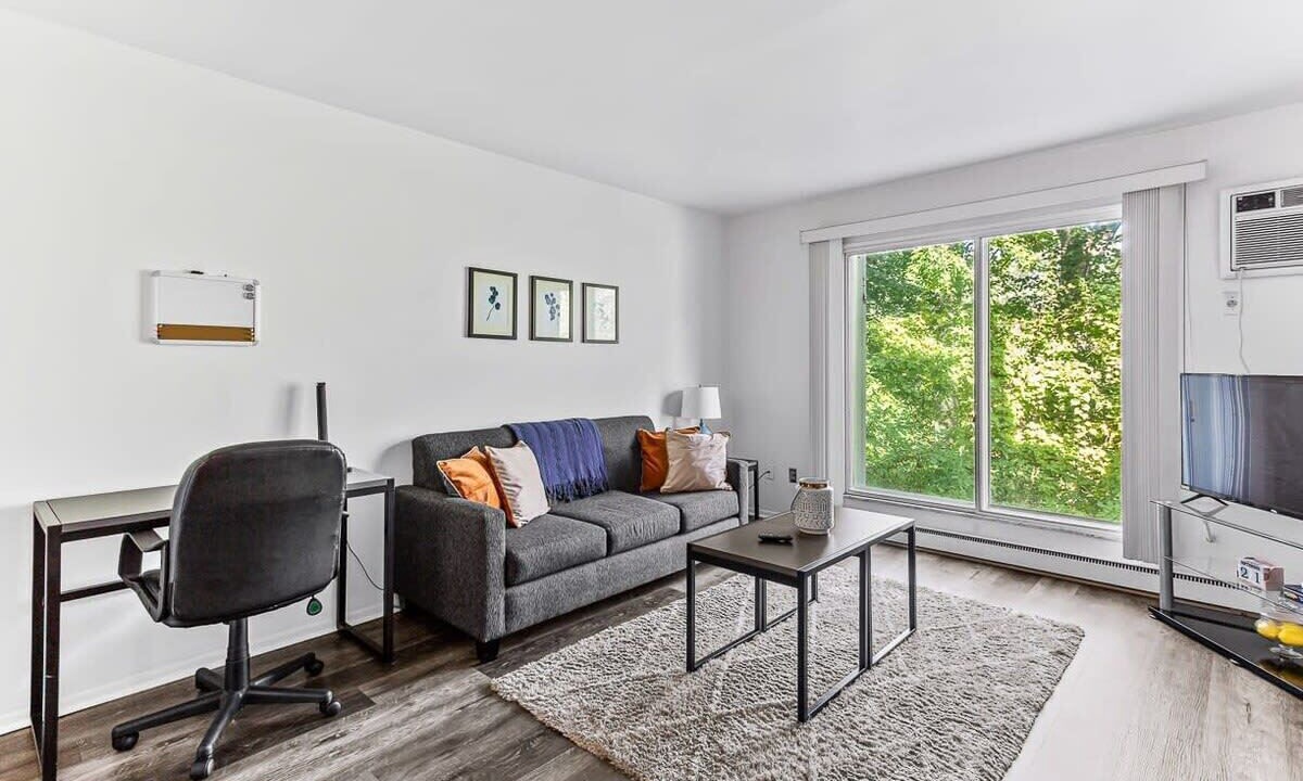 Photo of Livingroom in Ann Arbor