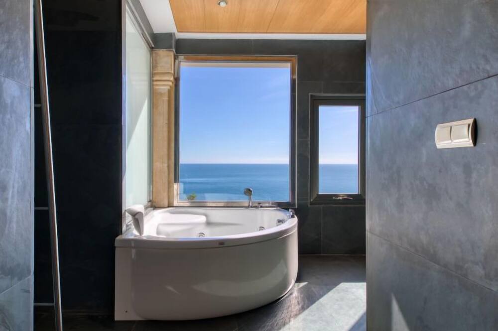 Photo of Bathroom in Cap de la Nau