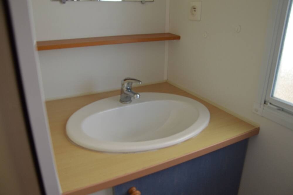 Photo of Bathroom in Lezan