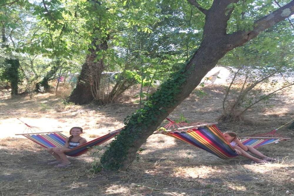 Photo of Others in Lezan