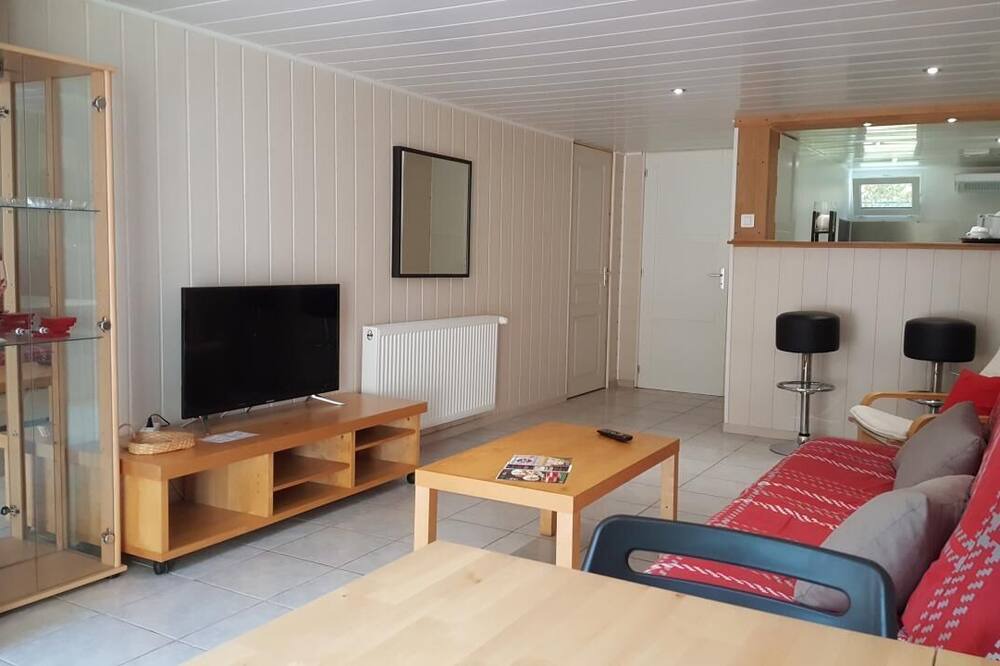 Photo of Livingroom in Etiolles