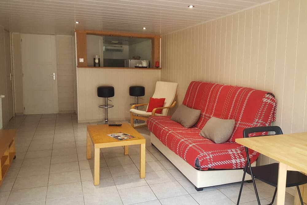 Photo of Livingroom in Etiolles