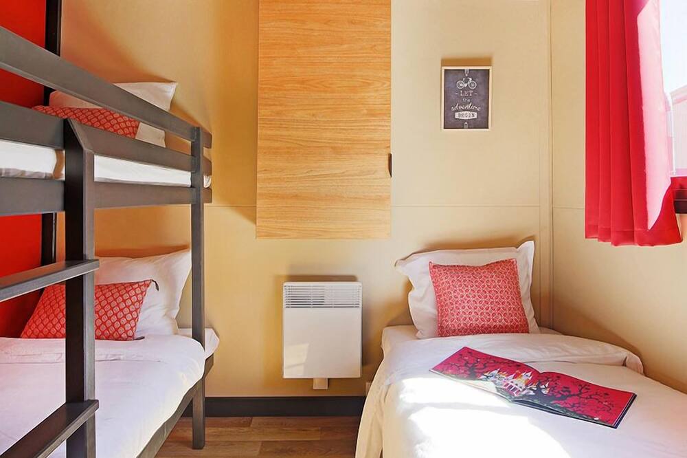 Photo of Bedroom in Lezan