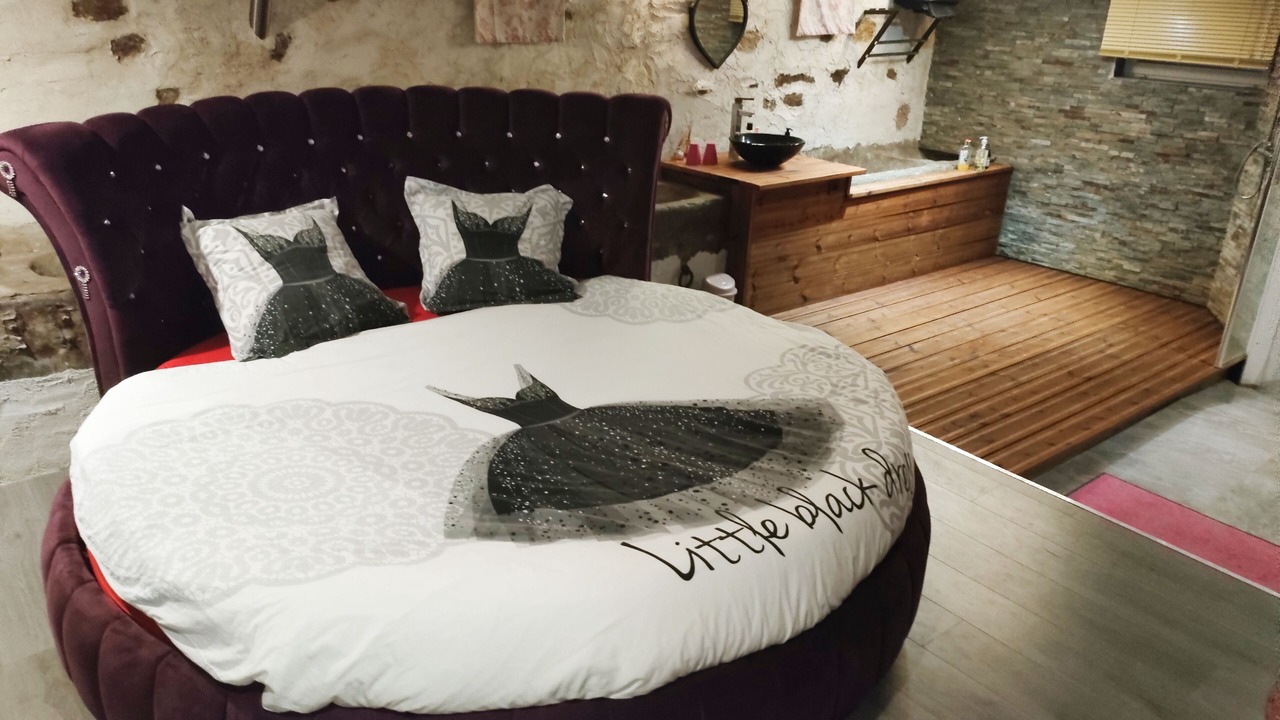 Photo of Bedroom in La Celle