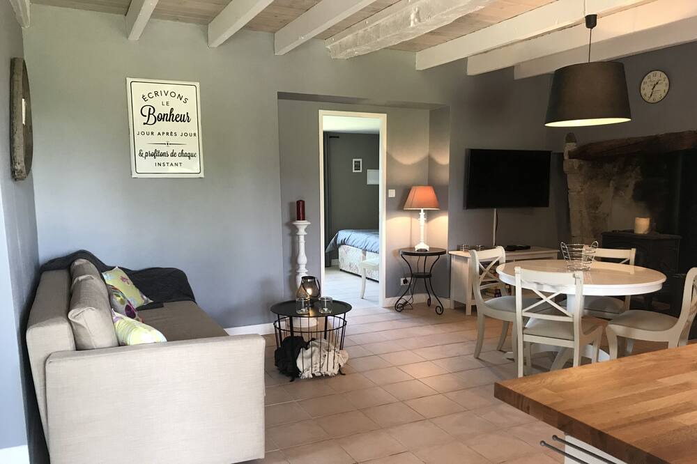 Photo of Livingroom in Paulhiac