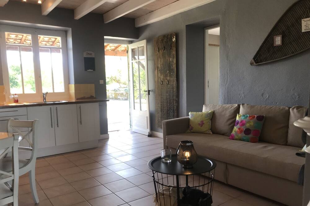 Photo of Livingroom in Paulhiac