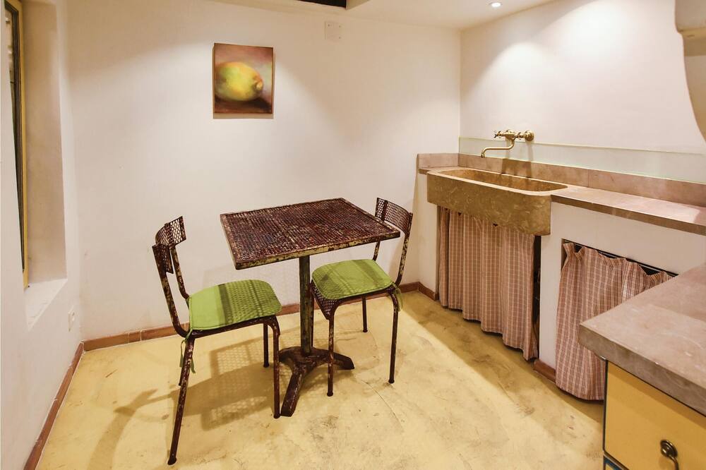 Photo of Kitchen in Cairanne