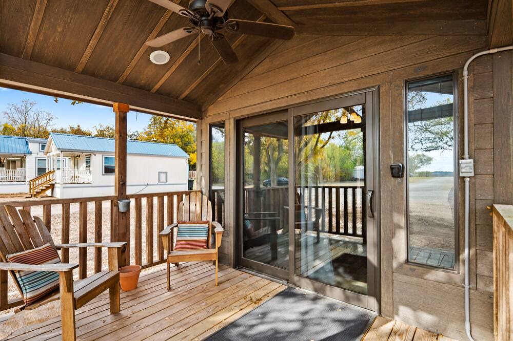 Photo of Patio Balcony in Staples