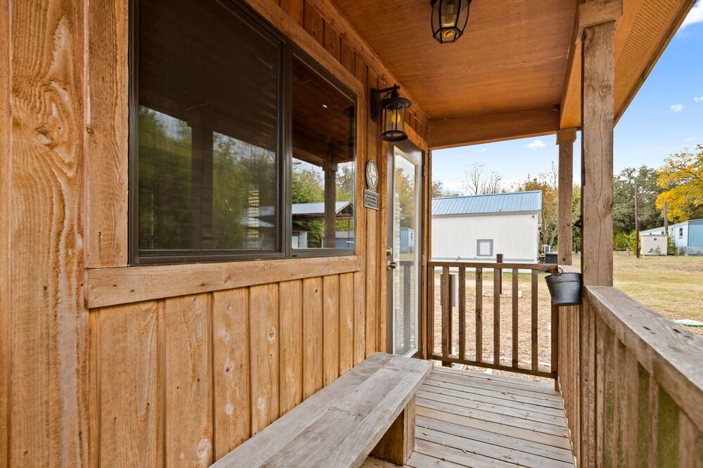Photo of Patio Balcony in Staples