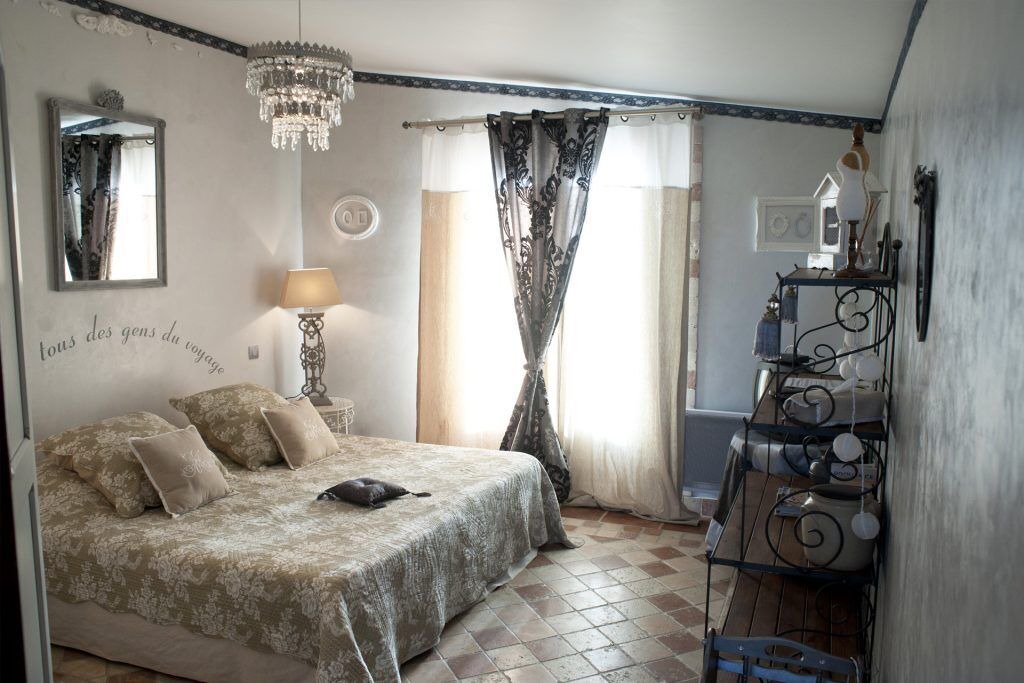 Photo of Bedroom in Lagnes