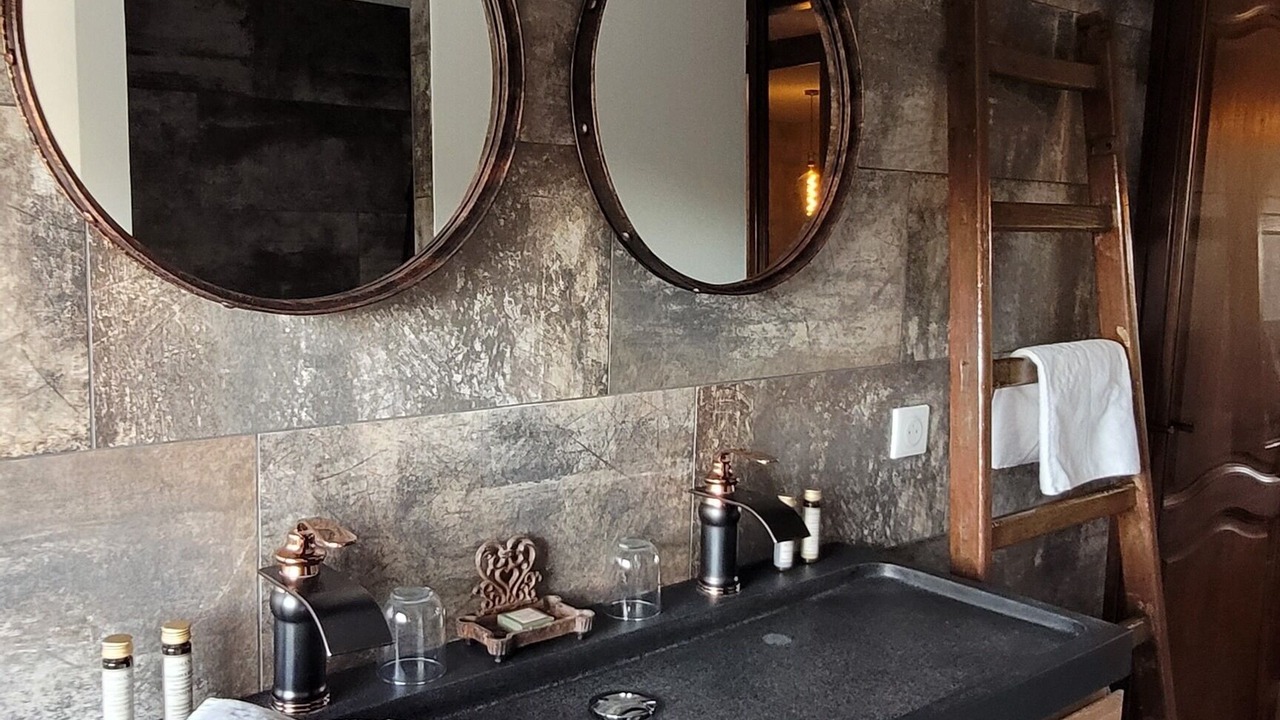 Photo of Bathroom in Lagnes