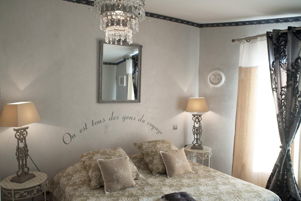 Photo of Bedroom in Lagnes