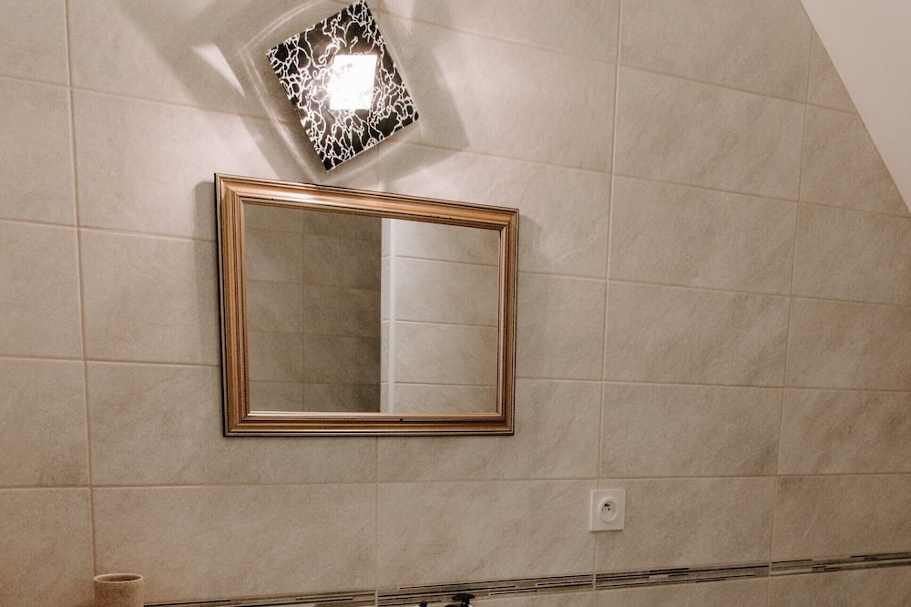 Photo of Bathroom in Saint-Hilaire-de-Brethmas