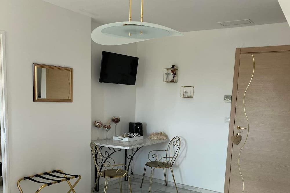 Photo of Bedroom in Saint-Hilaire-de-Brethmas