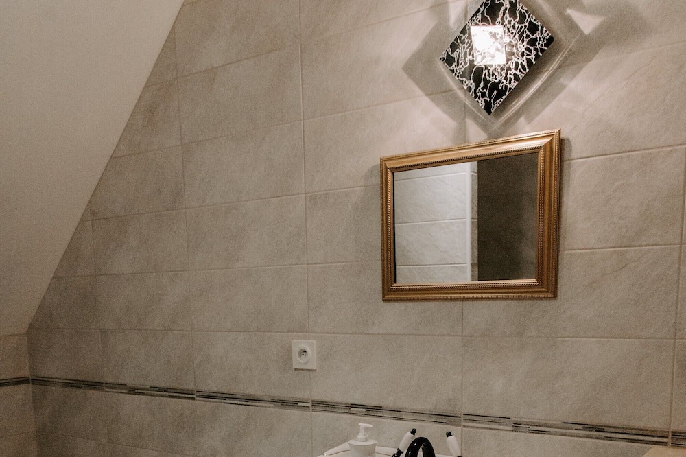 Photo of Bathroom in Saint-Hilaire-de-Brethmas