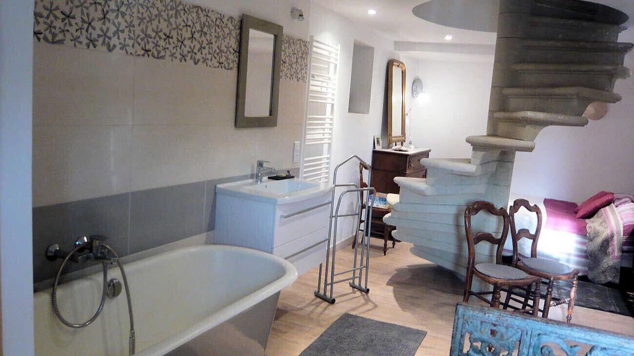 Photo of Others in Cucuron