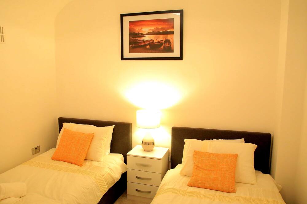 Photo of Bedroom in Mayesbrook