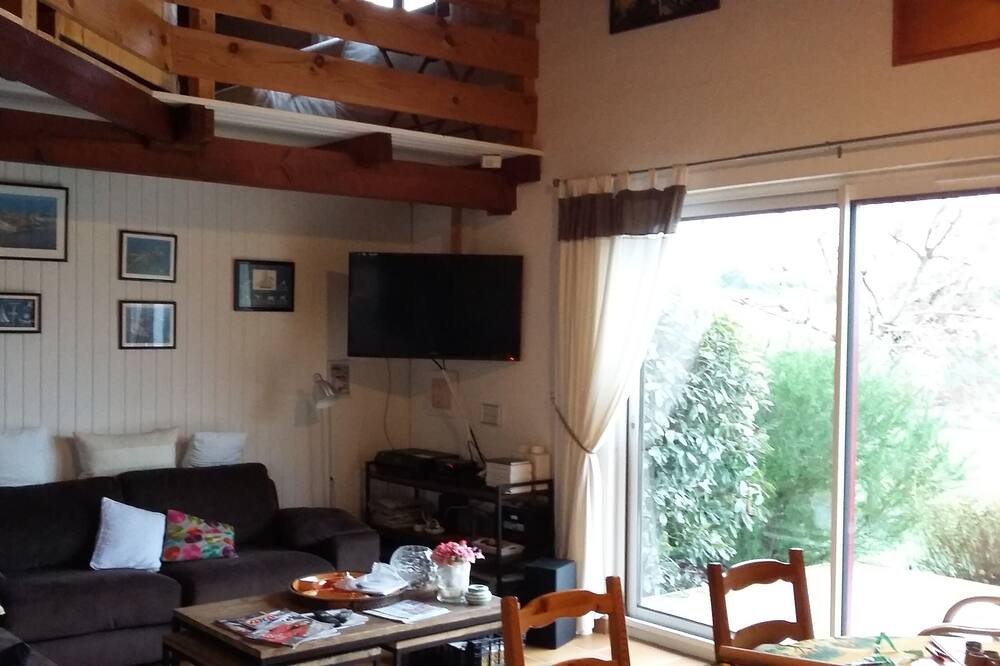 Photo of Livingroom in Sainte-Eulalie-en-Born