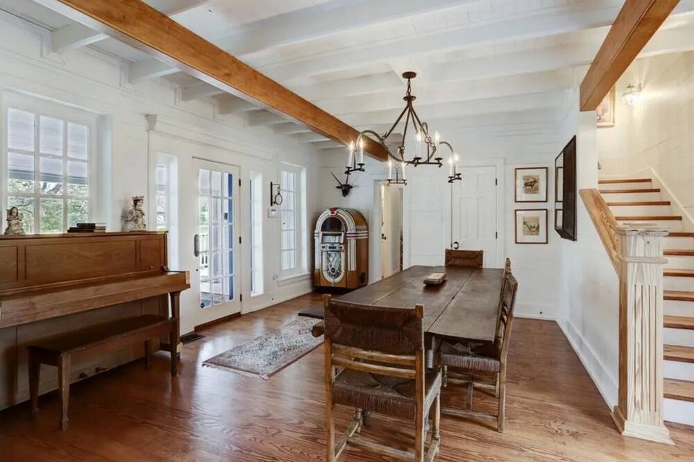 Photo of Livingroom in Fayetteville
