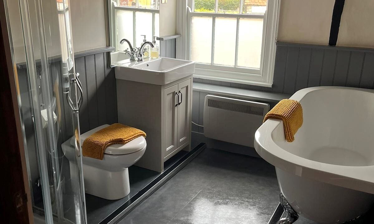 Photo of Bathroom in Newenden