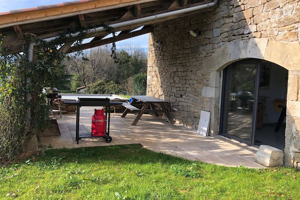 Photo of Patio Balcony in Thegra