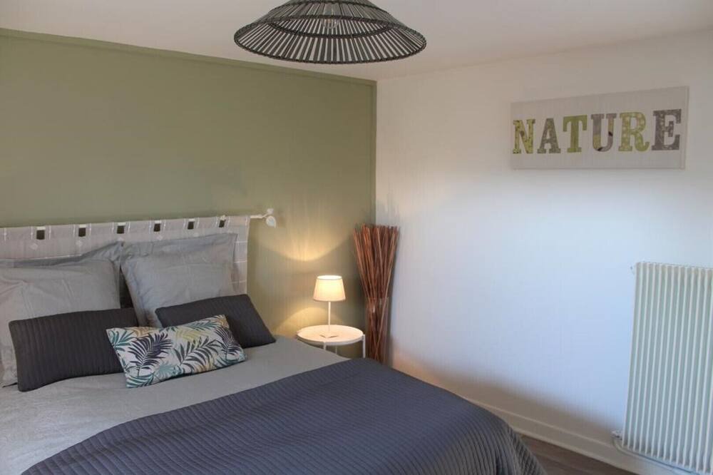 Photo of Bedroom in Cumieres