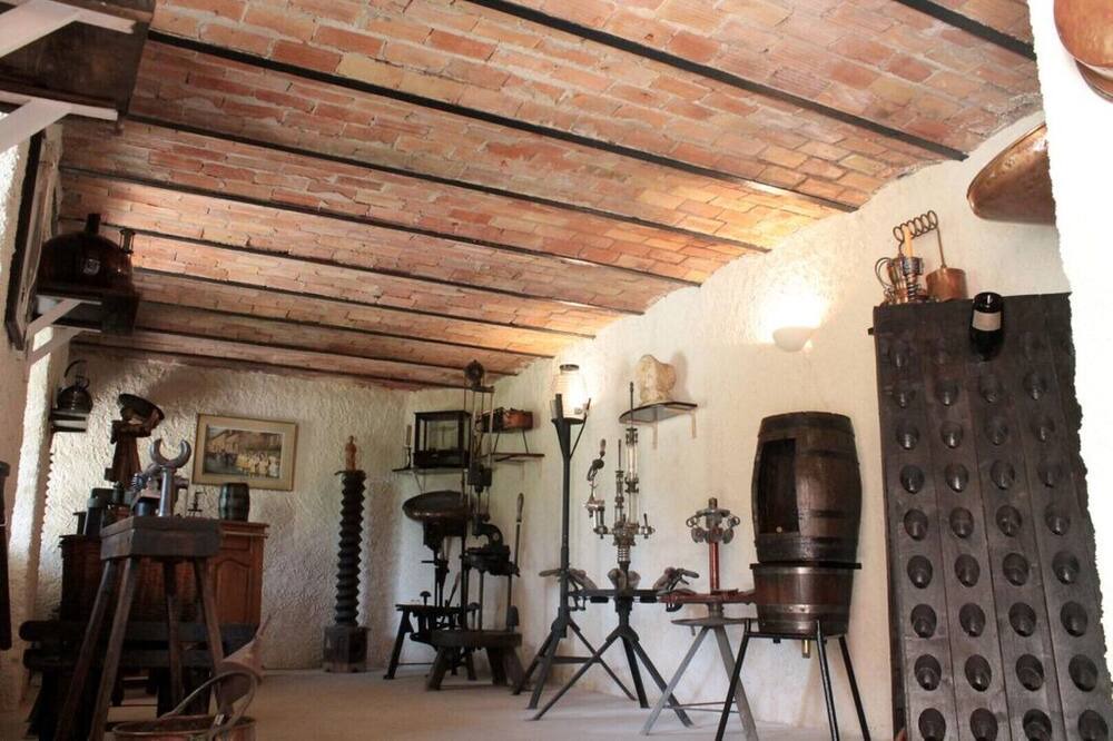 Photo of Bedroom in Cumieres