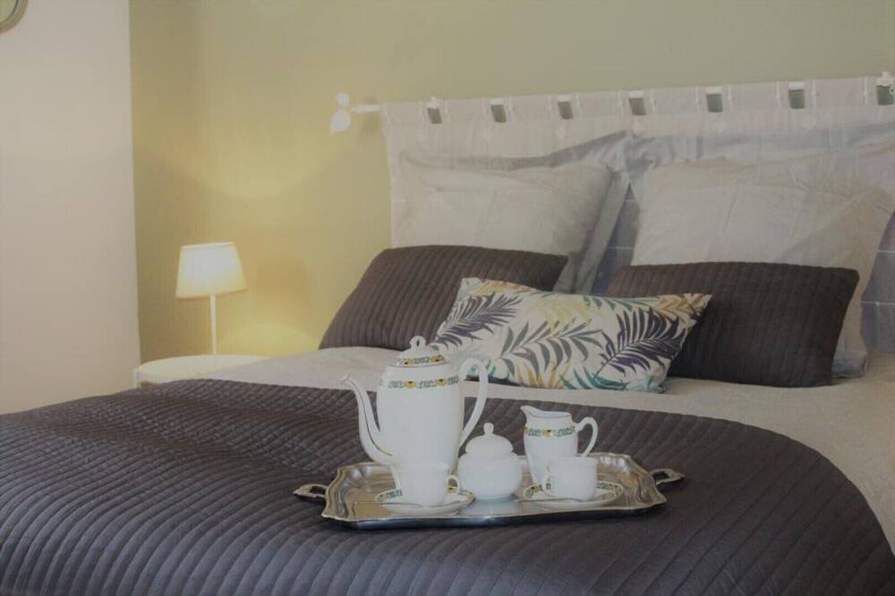 Photo of Bedroom in Cumieres